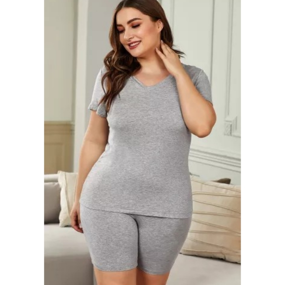 Gray Plus Size V Neck T-shirt and Shorts Loungewea
